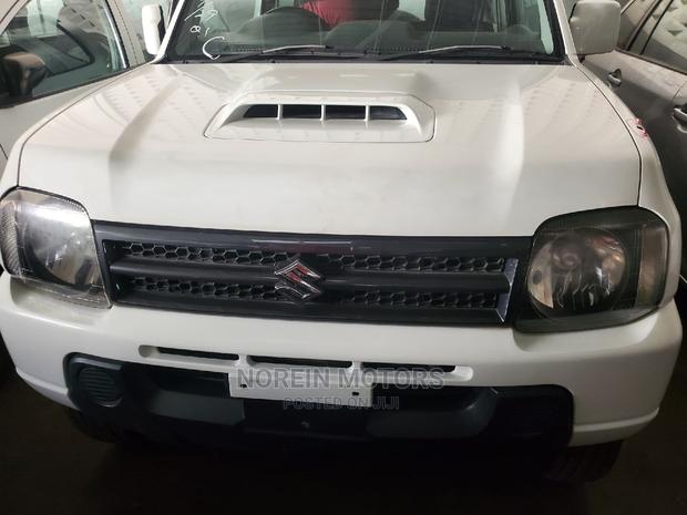2015 Off-White Suzuki Jimny: Affordable and Adventurous Compact SUV