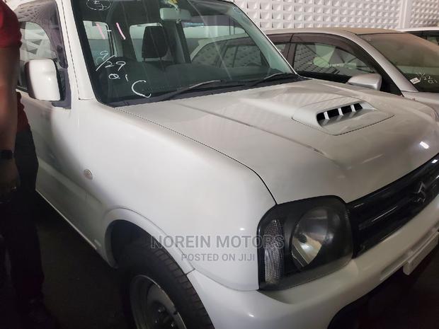 2015 Off-White Suzuki Jimny: Affordable and Adventurous Compact SUV