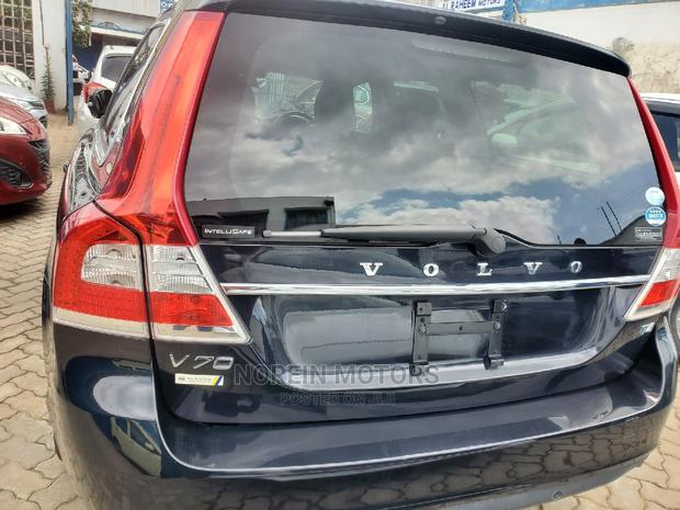 Matt Black Volvo V70 2015: Sophistication Redefined