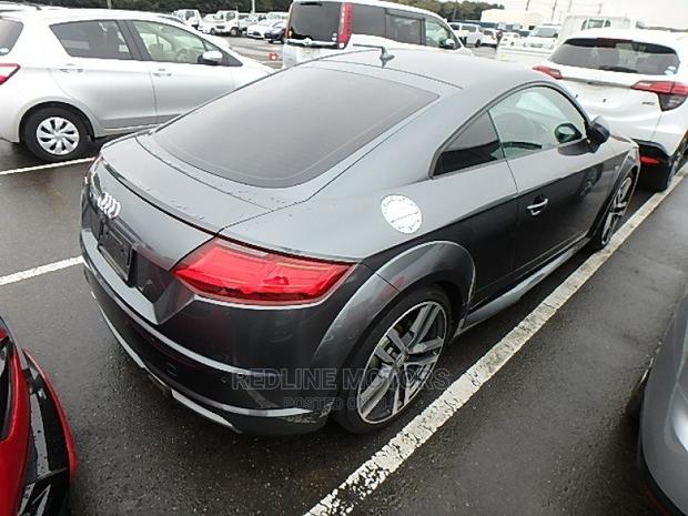 Gray Audi TT 2016 - Top-of-the-line Performance