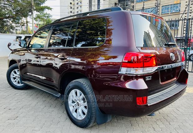 2017 Toyota Land Cruiser ZX 4.6 V8 Brown - Used Car