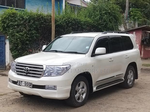 2008 Toyota Land Cruiser - White - Excellent Condition