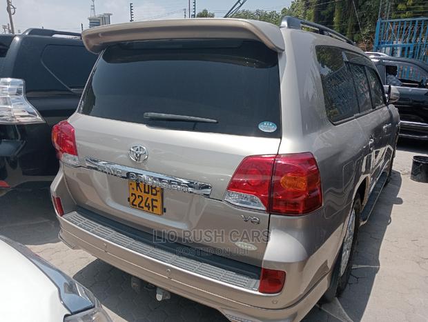 Gold Toyota Land Cruiser 2014 - Used SUV for Purchase