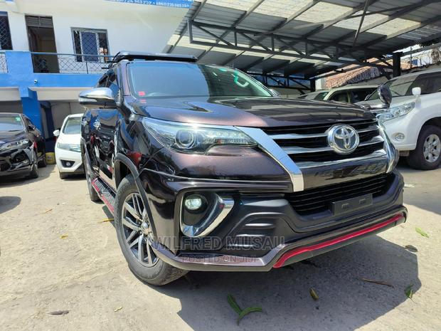 2016 Toyota Fortuner Brown SUV - Excellent Condition, Low Mileage