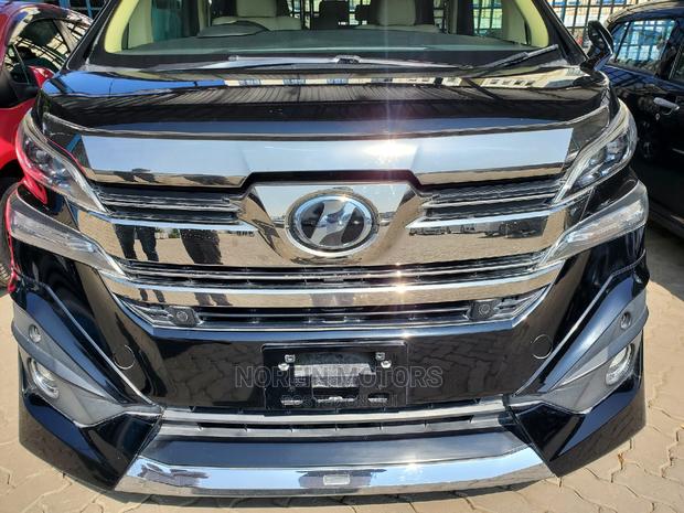 Pre-Owned 2016 Toyota Vellfire in Black: Spacious & Stylish