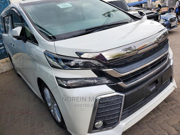2016 Toyota Vellfire White - Reliable Minivan for Your Family