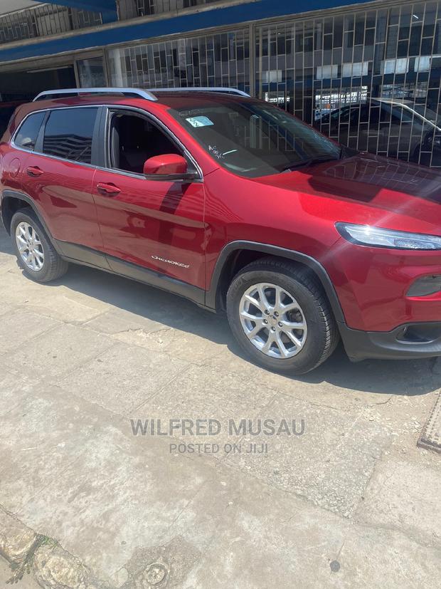 2015 Jeep Cherokee in Red: Perfect for Adventure