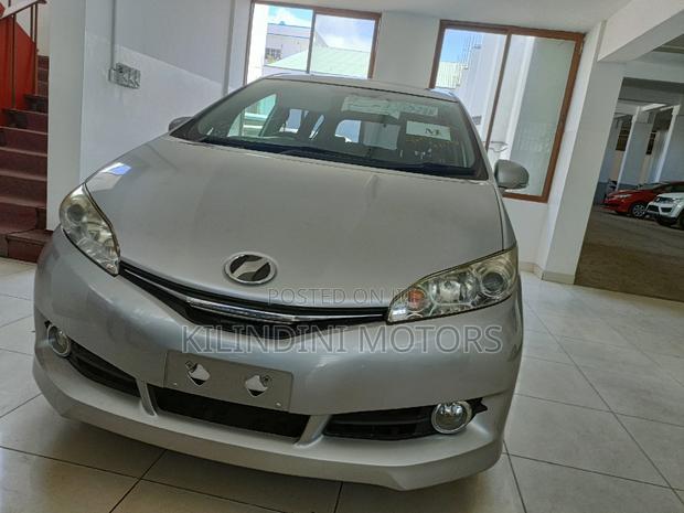 2016 Toyota Wish in Silver - Affordable & Reliable