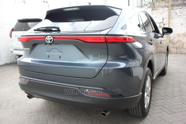 New 2020 Toyota Harrier - Sophisticated Gray Design