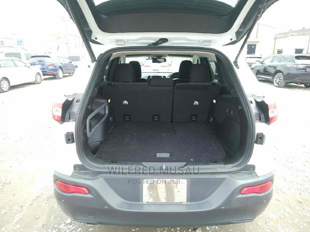 2015 Jeep Cherokee White - Pre-Owned SUV at Great Price