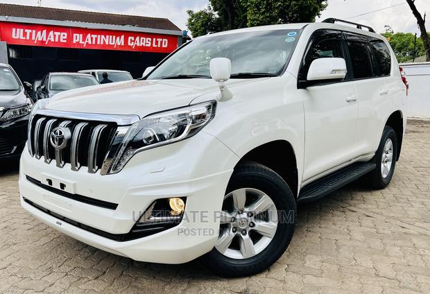 2017 Toyota Land Cruiser Prado 2.7: The Ultimate SUV for Adventure Seekers