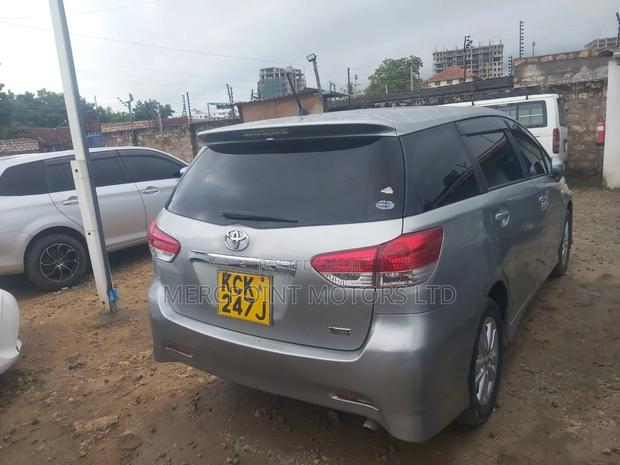 2010 Toyota Wish in Gray - Quality Second-hand Car