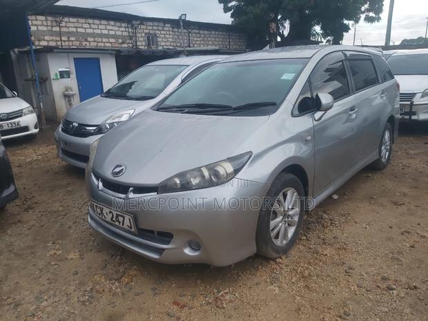 2010 Toyota Wish in Gray - Quality Second-hand Car