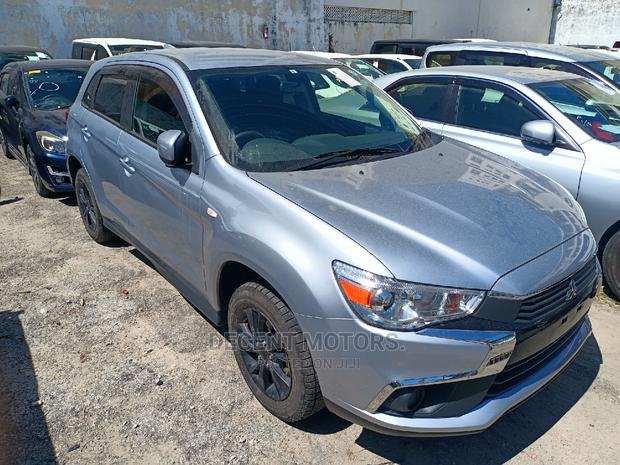 2017 Mitsubishi RVR in Silver: Stylish and Adventure-Ready