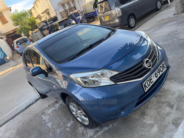 Blue Nissan Note 2015: Affordable & Efficient Compact Car