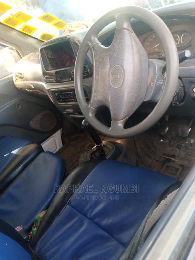 White Toyota TownAce 2004 - Used Car
