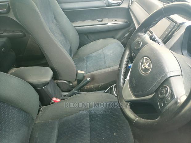 2016 White Toyota Corolla Fielder - Pre-Owned Vehicle Listing