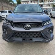 New 2016 Toyota Fortuner in Gray: Affordable SUV Deal for sale