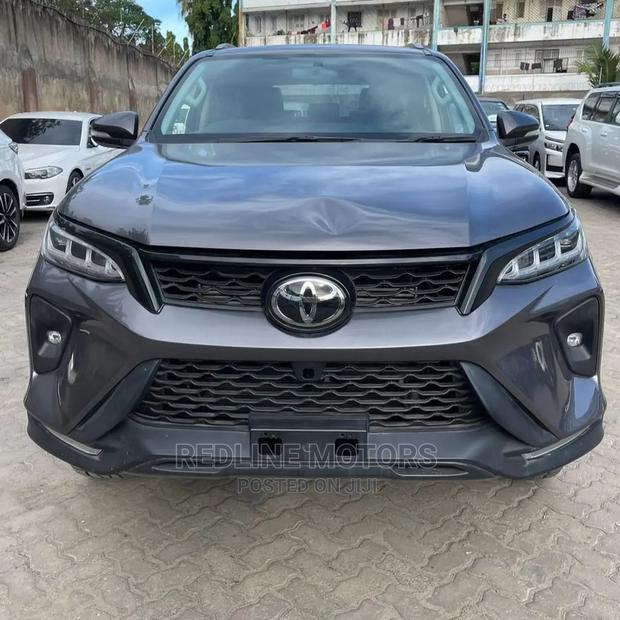 New 2016 Toyota Fortuner in Gray: Affordable SUV Deal