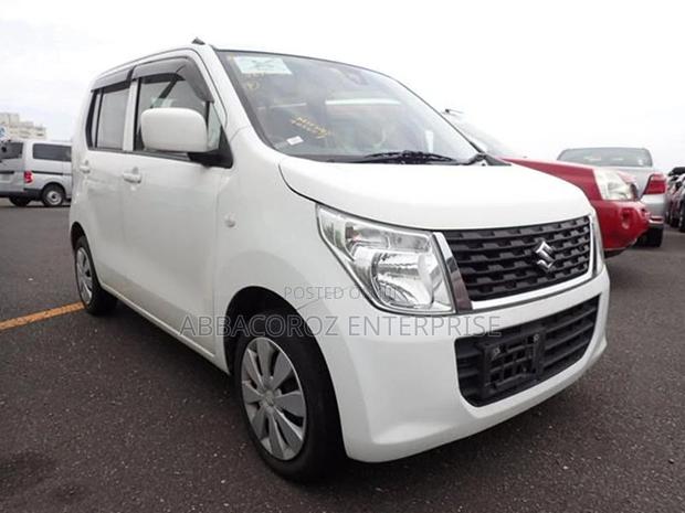 Suzuki Wagon 2015 White