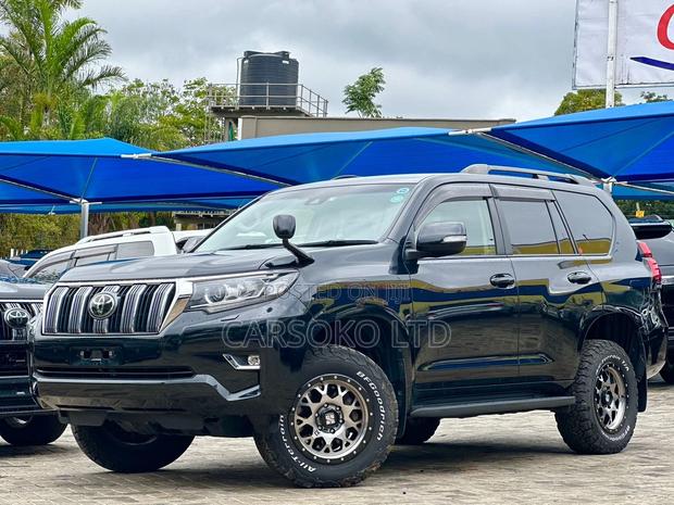 2017 Prado 2.8 Toyota Land Cruiser - Unmatched Performance