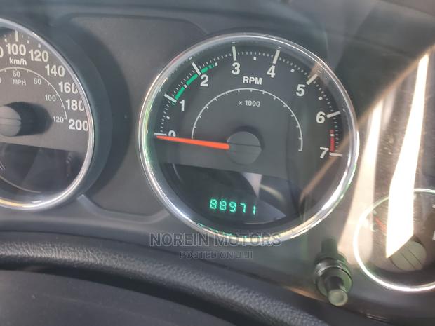 Gray Jeep Wrangler 2016 - Used Vehicle with Style