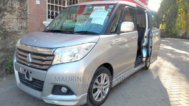 Mitsubishi Delica 2016 Silver