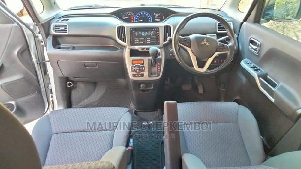 Mitsubishi Delica 2016 Silver