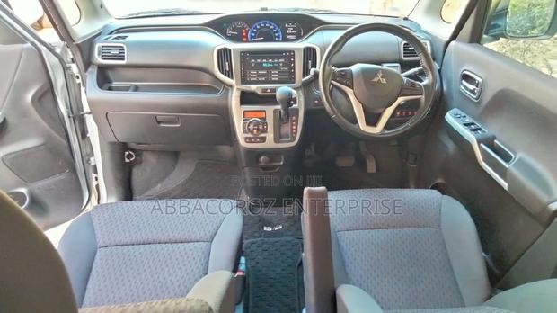 Mitsubishi Delica 2016 Silver