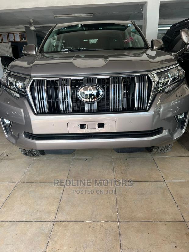 2020 Toyota Land Cruiser Prado Silver Edition: Elevate Your Driving Experience