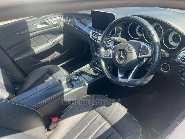 Luxury 2016 Mercedes-Benz CLS Black - Elegant Sedan, Exquisite Performance