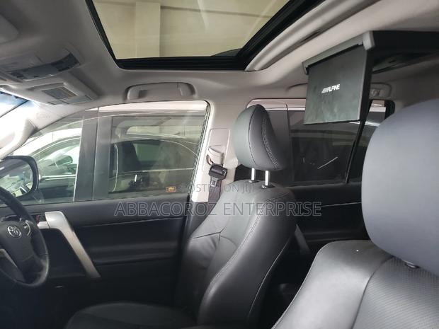 Toyota Land Cruiser Prado 2.7 2018 White