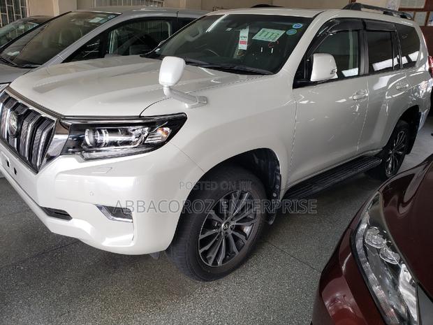 Toyota Land Cruiser Prado 2.7 2018 White