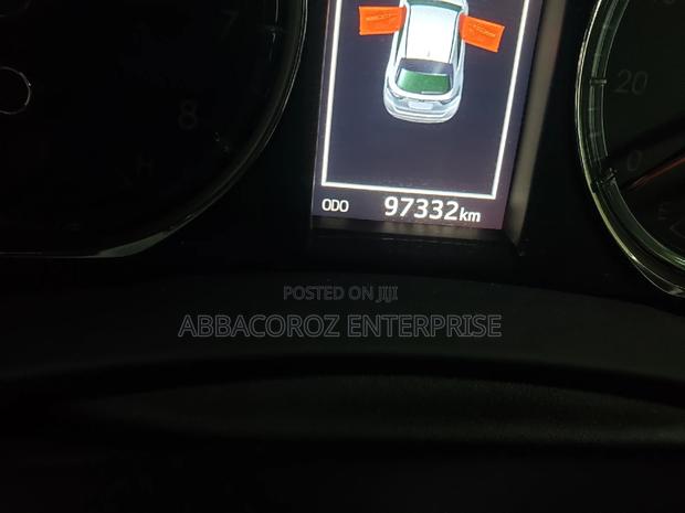 Toyota Harrier 2.0 4WD 2016 Pearl