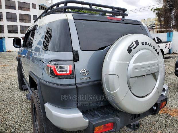 Used 2017 Toyota FJ Cruiser - Gray - SUV - Buy Now