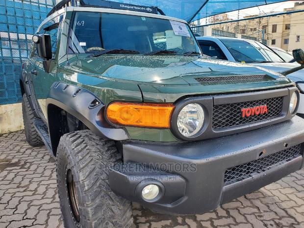 2015 Toyota FJ Cruiser Green - Used Off-road SUV Available