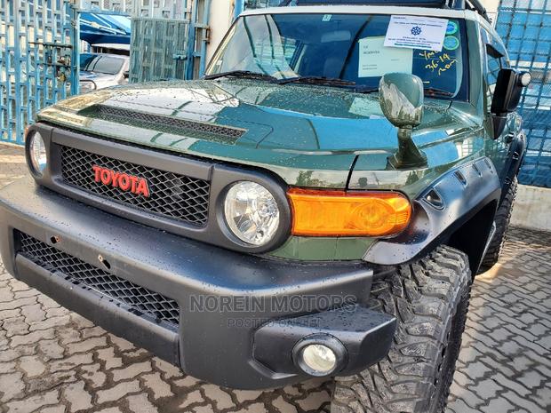 2015 Toyota FJ Cruiser Green - Used Off-road SUV Available