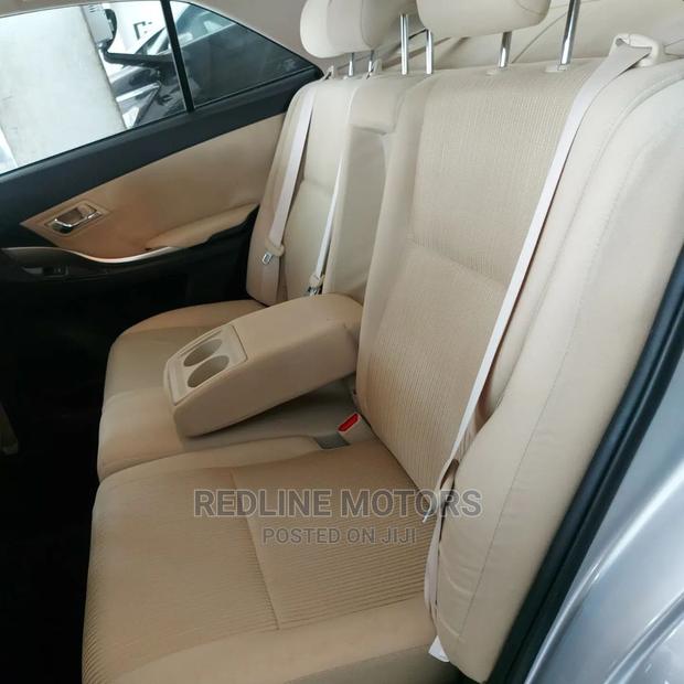2016 Toyota Premio Silver: Effortless Performance & Comfort