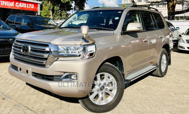 2017 Gold Toyota Land Cruiser 4.6 V8 ZX - Powerful and Stylish SUV