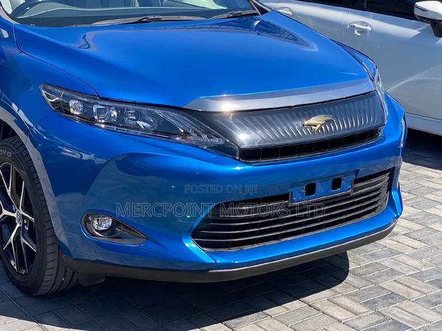 Blue Toyota Harrier 2016: Powerful & Comfortable Crossover