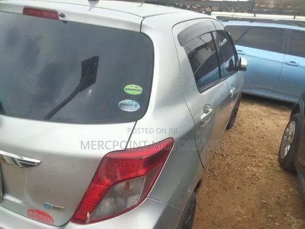 2013 Toyota Vitz Silver - Economical and Efficient, Perfect for Daily Commute