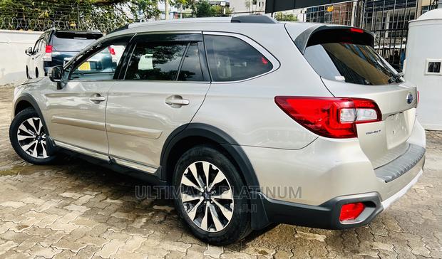 2016 Subaru Outback 2.5i Limited Gold - Used All-Wheel Drive Luxury SUV