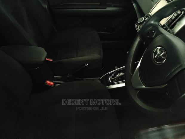 2016 Toyota Corolla Fielder: Spacious and Comfortable