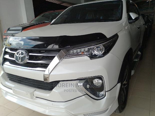 4WD 2016 Toyota Fortuner 4.0 - White Automatic
