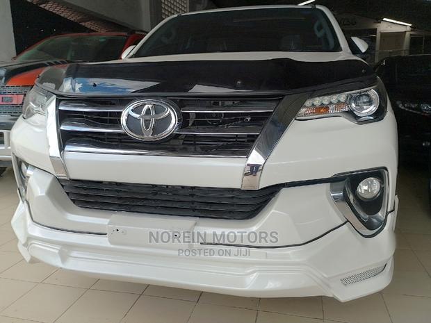 4WD 2016 Toyota Fortuner 4.0 - White Automatic