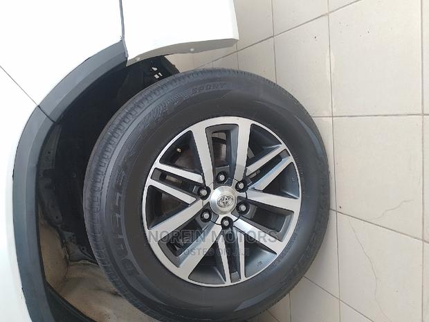 4WD 2016 Toyota Fortuner 4.0 - White Automatic