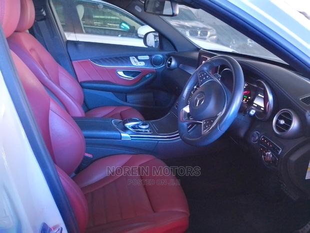 2015 White Mercedes-Benz C200 Sedan - Quality and Performance