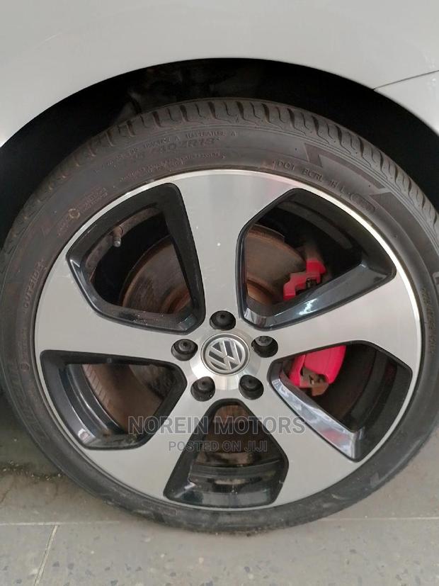2015 Volkswagen Golf GTI in White - Stunning Design