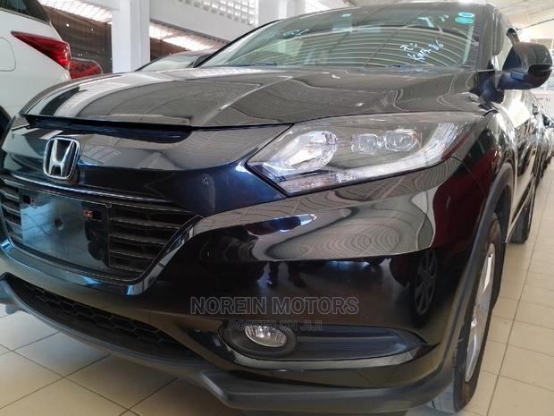2016 Honda Vezel 1.5L 4WD - Black Edition - Luxury SUV