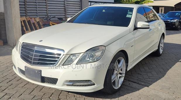 2012 Mercedes-Benz E350 Off-White Sedan - Luxury and Style